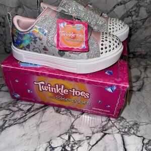 Skechers Toddler Girls Size 10 Silver Pink Twinkle Toes Light Up Sneakers NEW